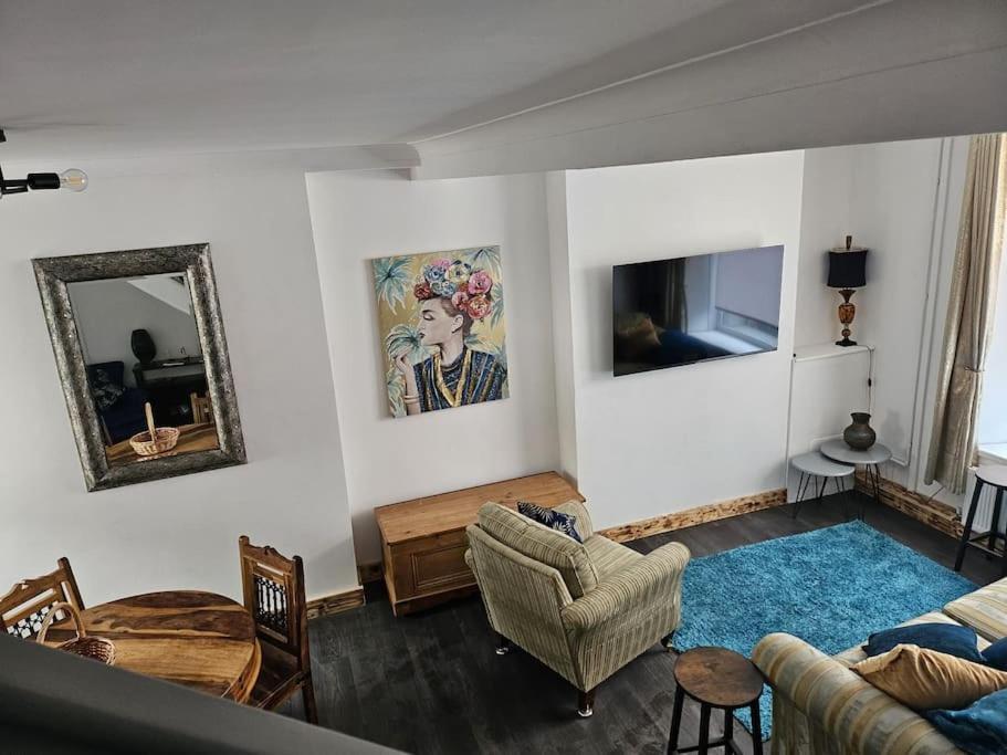 Jubilee Jem Villa Aberaman Kültér fotó